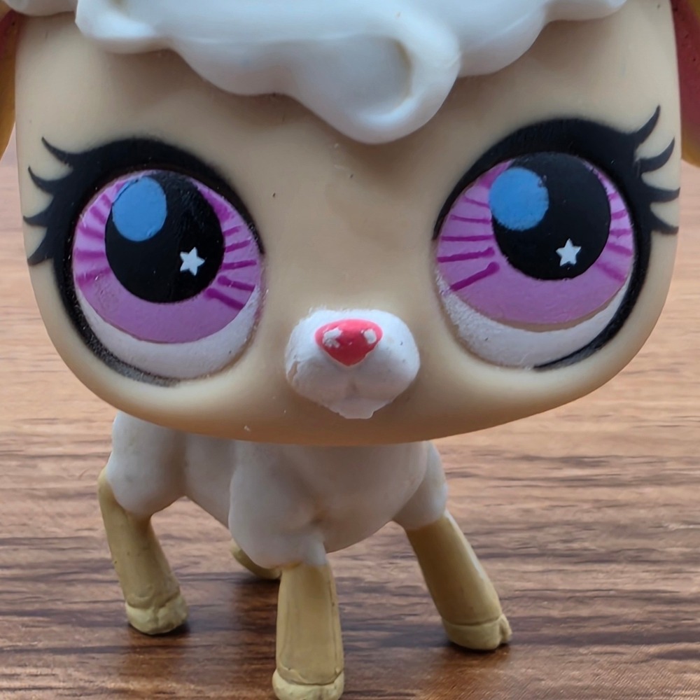 LPS Littlest Pet Shop white Lamb Sheet Huge Pink Eyes Figure Collectable
